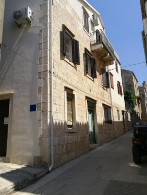 Apartman Dina